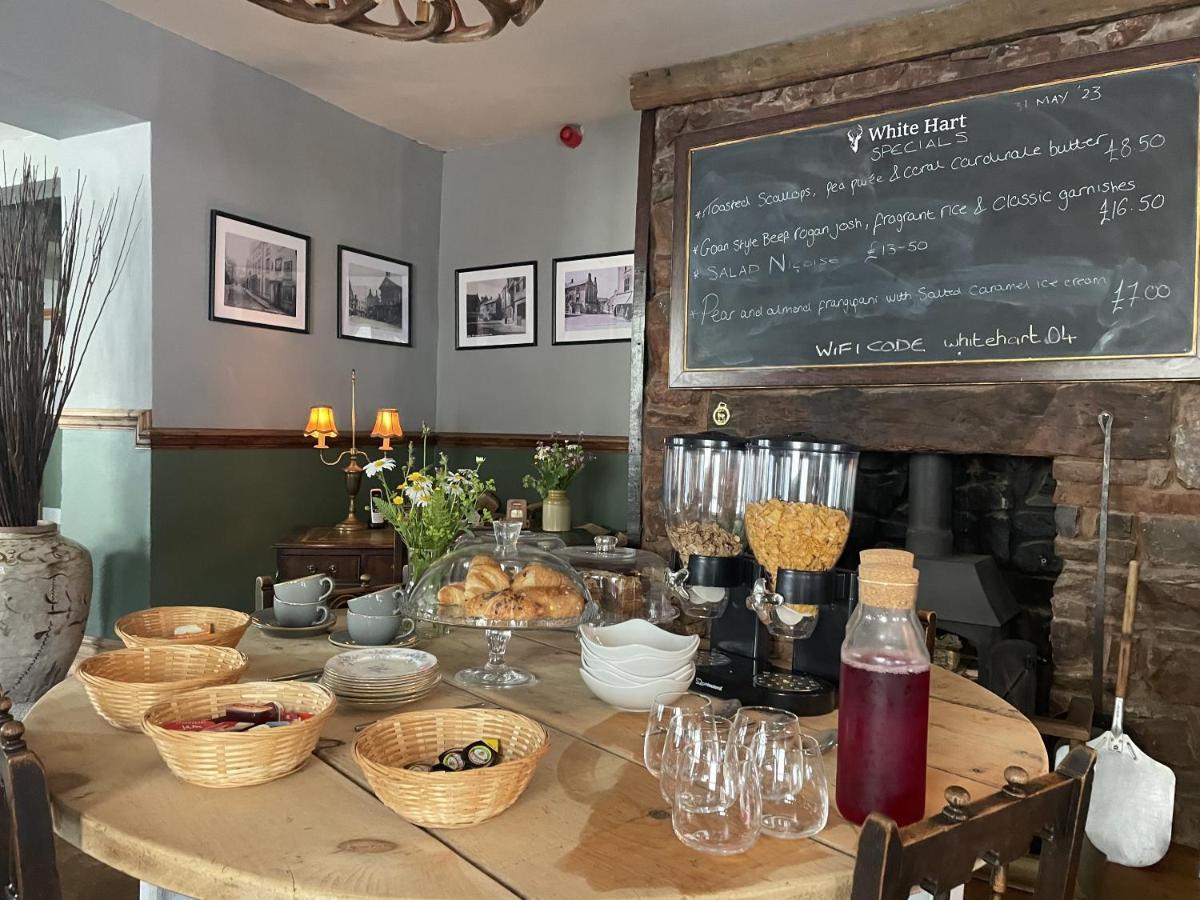 White Hart Hotel Wiveliscombe エクステリア 写真